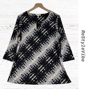 DANA BUCHMAN Women’s Size L Top Shirt Blouse Tank 3/4 Sleeve Stretch Pattern